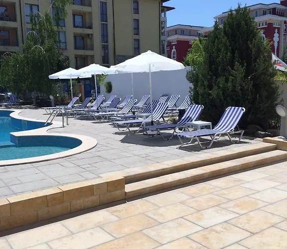 Sunny Complex ساني بيتش