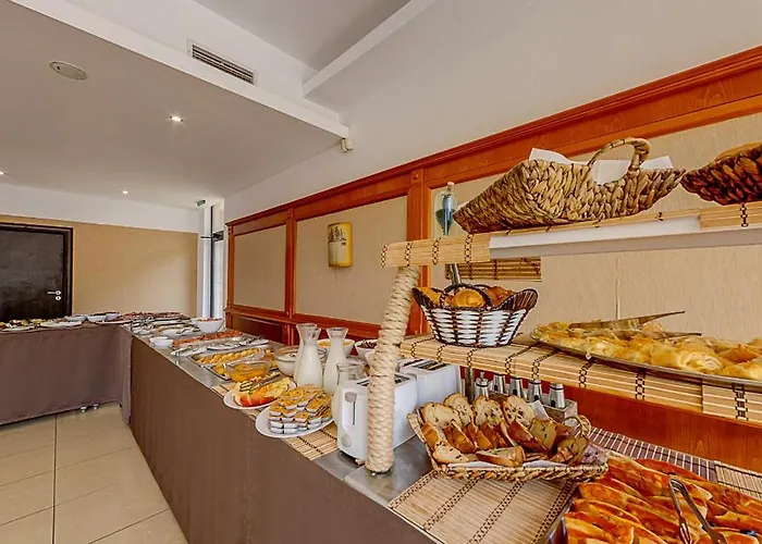 Sunny Complex ساني بيتش