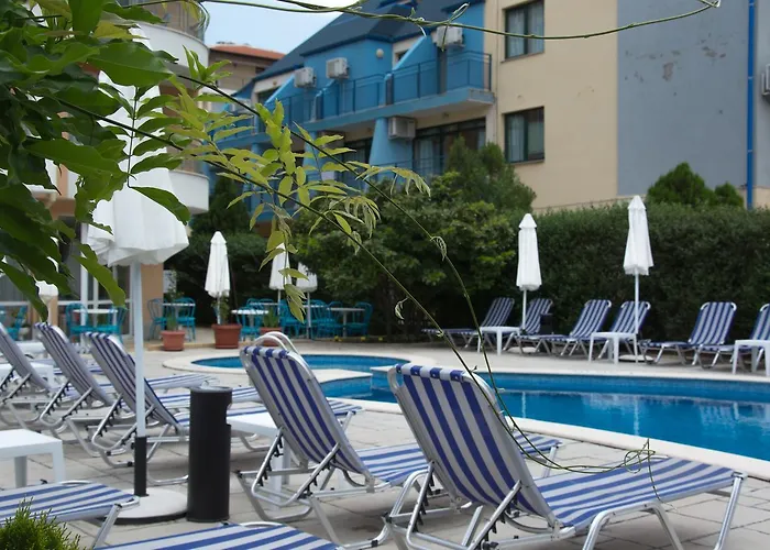 Sunny Complex ساني بيتش