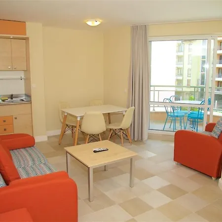 Ξενοδοχείο με διαμερίσματα Sunny Complex 3*