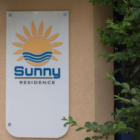 Sunny Complex Ξενοδοχείο με διαμερίσματα 3*
